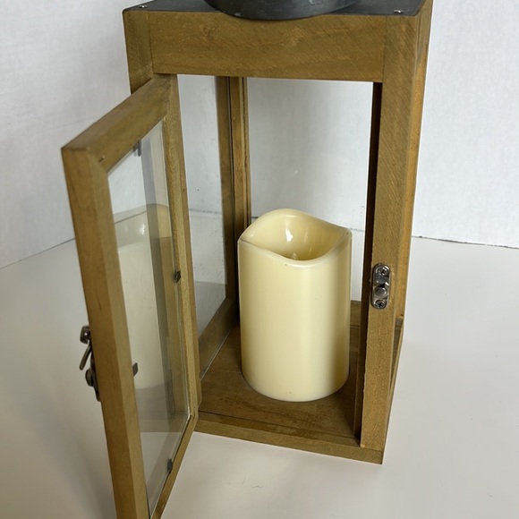 Lantern - Picture 4 of 10